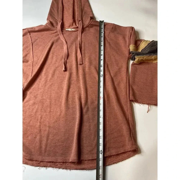 Easel Anthropologie Faded Coral Sweatshirt with Sleeve Trim Color lock Women’s S - Picture 6 of 9